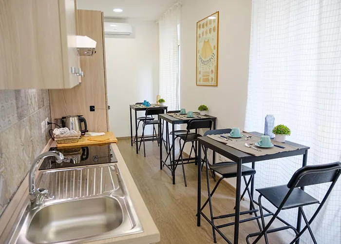 בית הארחה Denina67 - Chiacchiopm 4*